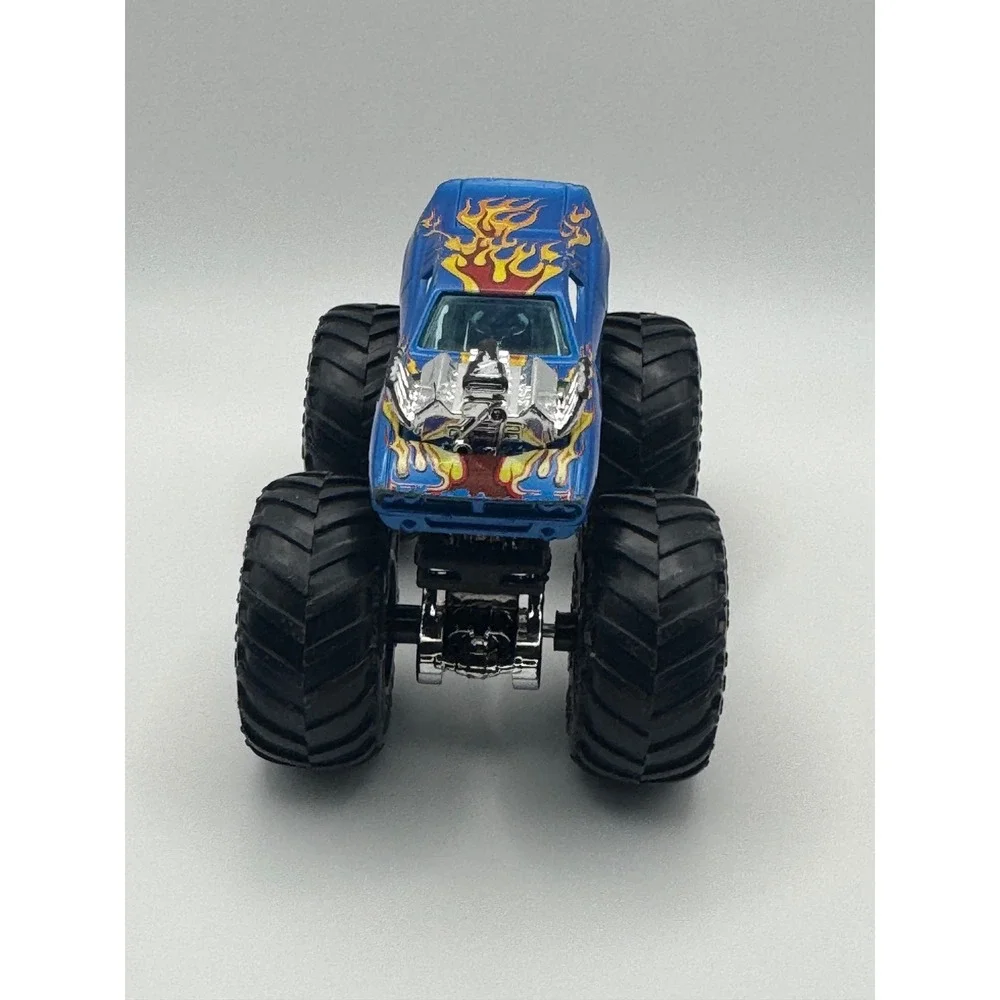 Mattel Hot Wheels‎ Monster Trucks Crash Legends 2021 Rodger Dodger Blue Flames